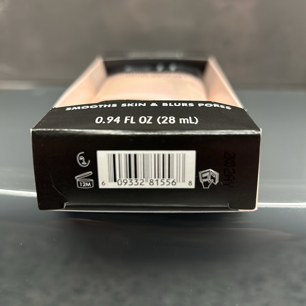 Liquid Poreless Putty Primer - Picture 6 of 6